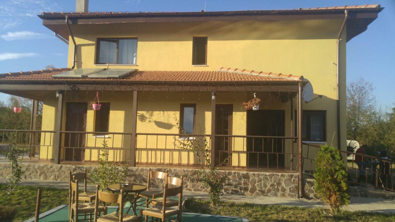 Pensiunea Casa Vanatorului Hotel Oteleni Bagian luar foto