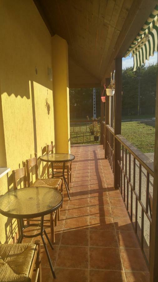 Pensiunea Casa Vanatorului Hotel Oteleni Bagian luar foto